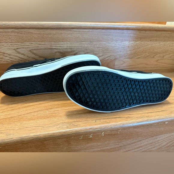 Vans Men's Black and Gray Checkered Slip-On Sneakers - Picture 6 of 6